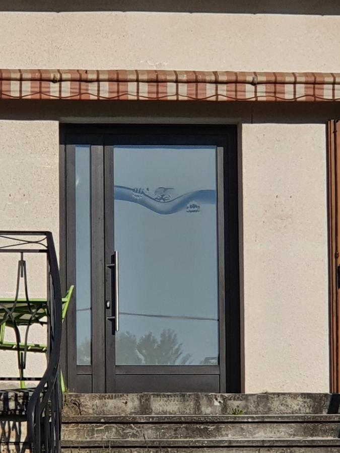Le Curieux De Conques Bed and Breakfast Saint-Cyprien-sur-Dourdou Exteriör bild
