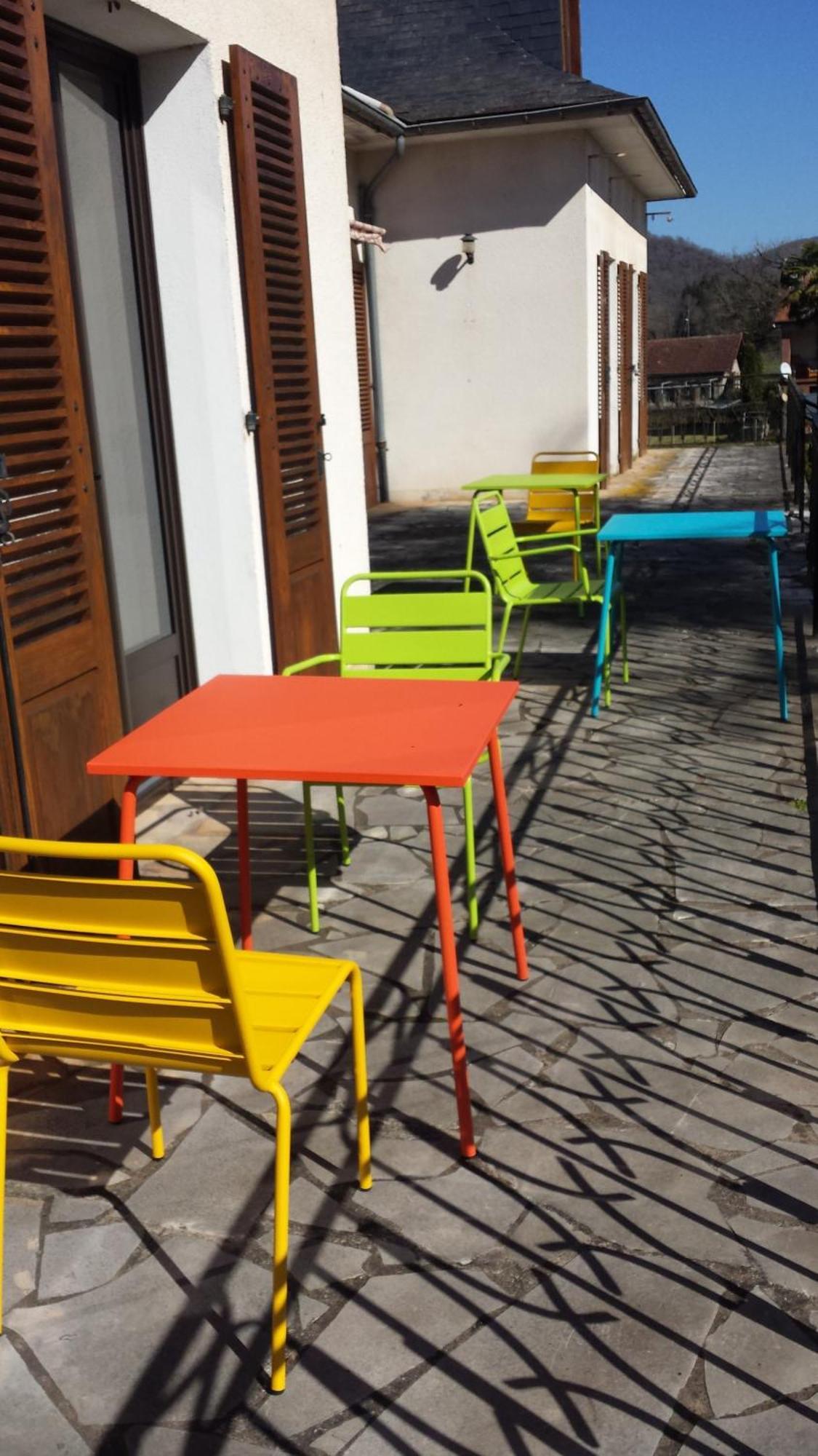 Le Curieux De Conques Bed and Breakfast Saint-Cyprien-sur-Dourdou Exteriör bild