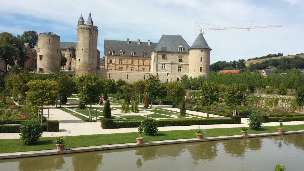 Le Curieux De Conques Bed and Breakfast Saint-Cyprien-sur-Dourdou Exteriör bild
